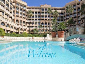 Отель Cannes Front Beach Pools Apartment  Канны